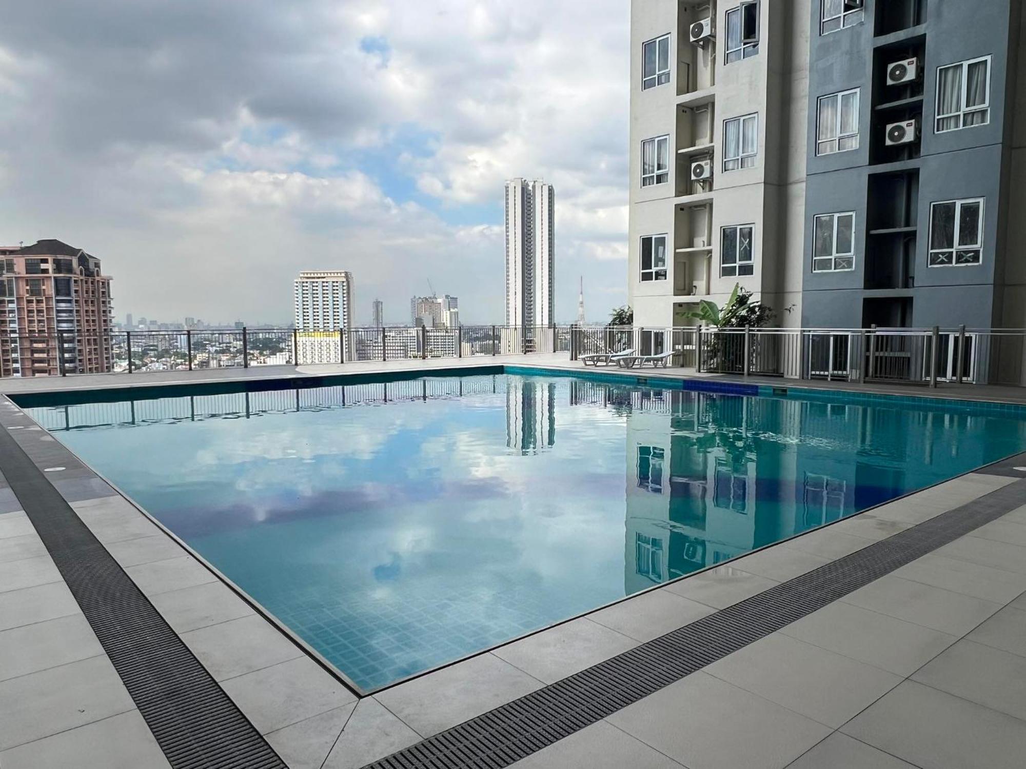 Chic City Nook At Victoria Sports Manila Exterior photo